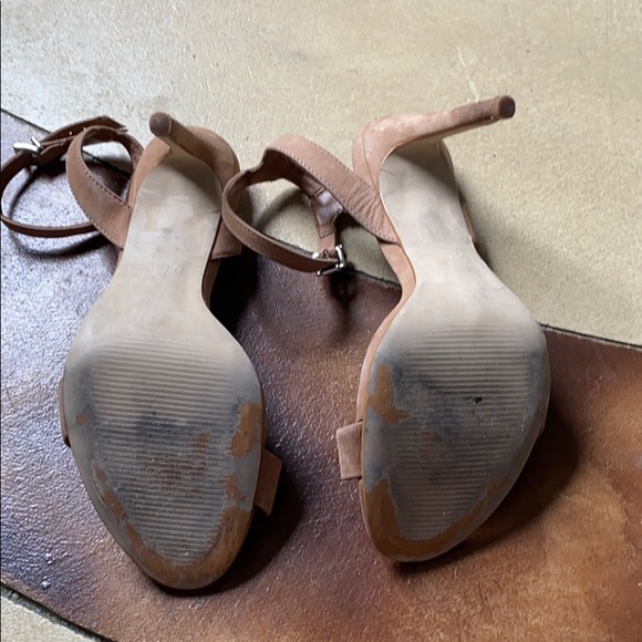 Nude stiletto - Picture 3 of 4